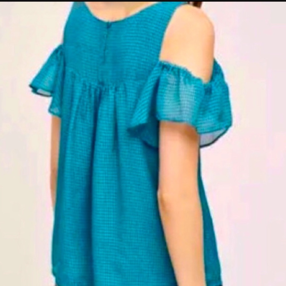 ANTHROPOLOGIE |Maeve
Gingham Ruffle Cold Shoulder Top size 10P - Picture 2 of 5